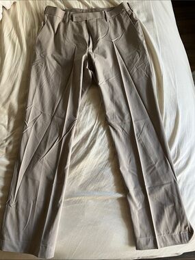 Uniqlo beige dress pants